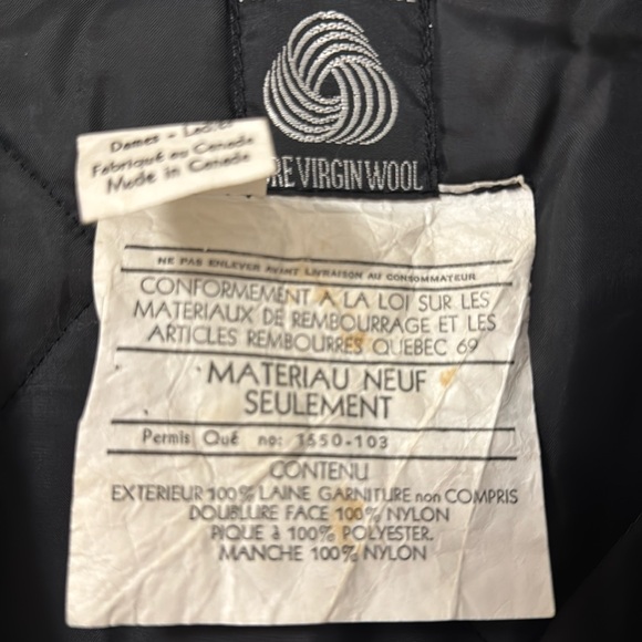 Vintage 1970’s James Bay Wool Coat w/Fur Hood & Leather Trim - Picture 11 of 12